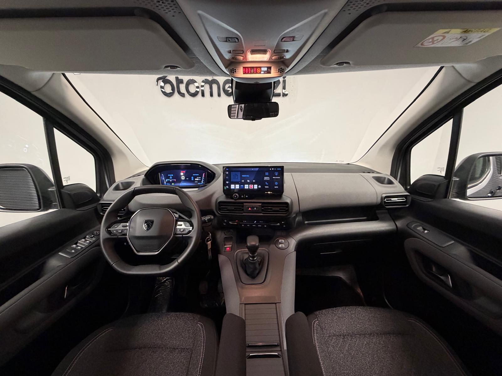 PEUGEOT RIFTER 11
